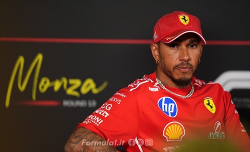 Tensione in Ferrari? Hamilton rassicura i Tifosi: «Non ho mai corso in modo scorretto»