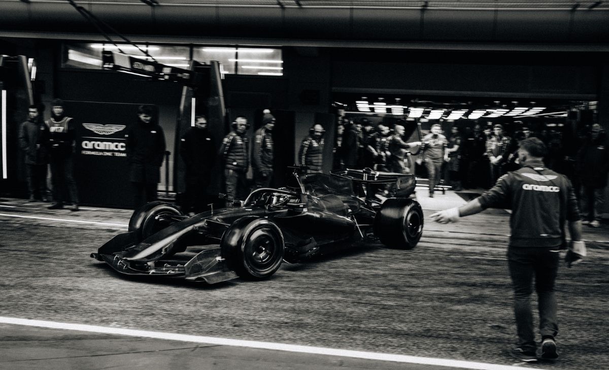 Test Barcellona Day-4, la sintesi del pomeriggio: arriva l'Aston, ma molti problemi