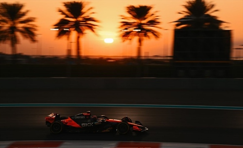 Test di Abu Dhabi: McLaren raccoglie dati preziosi e guarda già al 2026