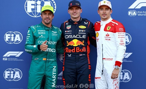 Tra rispetto e rivalità: Verstappen celebra il talento di Leclerc e Alonso