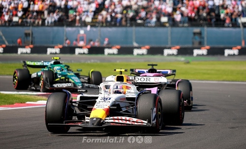 Tragedia sfiorata in Messico, Lawson evita due marshall in pista: il video dagli spalti