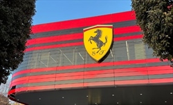 Turrini: «Come ca**o è possibile che la Ferrari non abbia una risposta alle scempiaggini del presente?» - Turrini: «Come ca**o è possibile che la Ferrari non abbia una risposta alle scempiaggini del presente?»