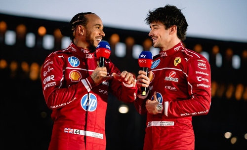 Turrini spaventa la Ferrari: «Hamilton è un problema, Leclerc fece smettere Vettel...» - Turrini spaventa la Ferrari: «Leclerc ha pensionato Vettel, ora tocca a Hamilton»