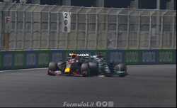 UFFICIALE - 2 punti di penalità per Verstappen