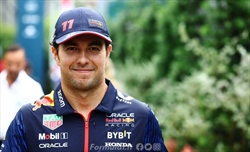UFFICIALE - 5 secondi di penalità a Perez per il contatto con Albon