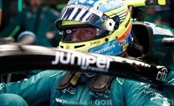 UFFICIALE: Alonso blindato dall'Aston Martin per il 2024, i dettagli - UFFICIALE: Alonso blindato dall'Aston Martin per il 2024, i dettagli
