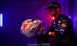 UFFICIALE - C'è la firma tra Verstappen e Red Bull: il rinnovo è un atto di fedeltà assoluta - UFFICIALE - C'è la firma tra Verstappen e Red Bull: il rinnovo è un atto di fedeltà assoluta