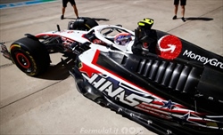 UFFICIALE: Entrambe le Haas partiranno dalla Pit Lane, il motivo - UFFICIALE: Entrambe le Haas partono dalla pit lane, ecco il motivo
