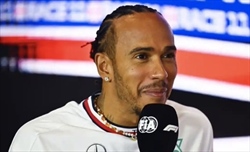 UFFICIALE - GP Gran Bretagna: Hamilton 'assolto', reprimenda per la Mercedes. La spiegazione - UFFICIALE - GP Gran Bretagna: Hamilton 'assolto', reprimenda per la Mercedes. La spiegazione