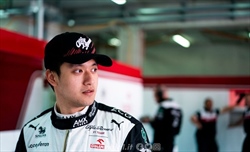 UFFICIALE - L'Alfa Romeo conferma Zhou per il 2023, Vasseur: «Mi ha impressionato, è veloce»