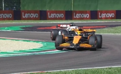 UFFICIALE - La decisione della FIA su Piastri: c'è la penalità I dettagli