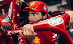 UFFICIALE - La decisione della FIA su Sainz: l'impatto sul Mondiale Costruttori