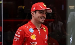 UFFICIALE - Leclerc, parolaccia in conferenza stampa: il verdetto della FIA