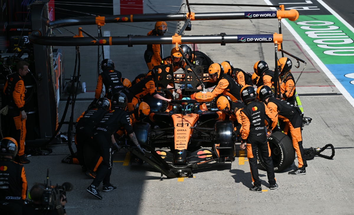 Ultima tra i clienti Mercedes. McLaren adotta le nuove ICE a Spa