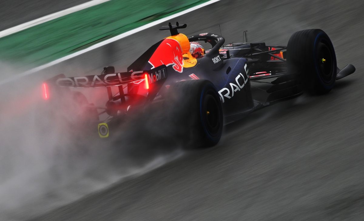 Un dettaglio giallo che accende la curiosità: la novità delle auto 2026