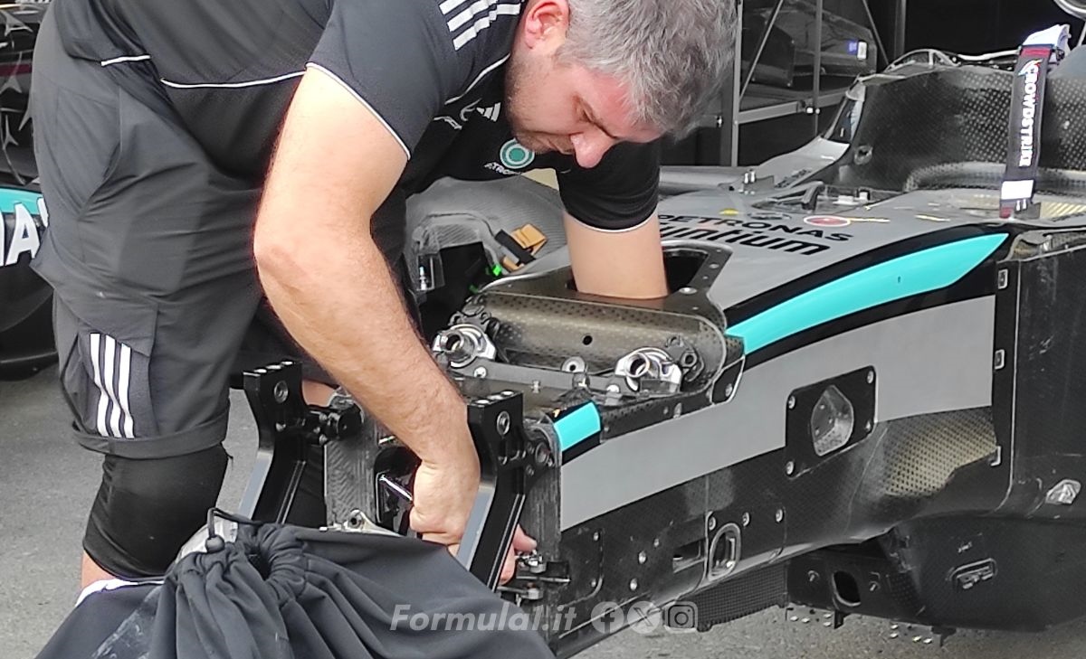 Mercedes W16