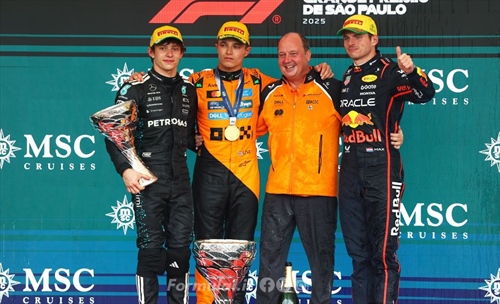 Un membro Racing Bulls fomenta i fischi per Norris sotto al podio, la reazione del team - Un membro Racing Bulls fomenta i fischi per Norris sotto al podio, la rezione del team