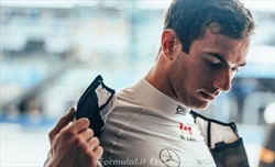 Uomini della sicurezza a protezione di Latifi dopo Abu Dhabi, supporto anche da Hamilton e Mercedes
