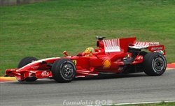 Valentino Rossi e i test con la Ferrari per un (mancato) passaggio alle quattro ruote - Valentino Rossi: il test con la Ferrari per un (mancato) passaggio alle quattro ruote