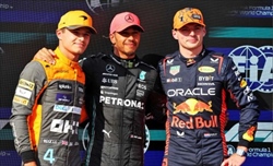 Vanzini prevede una gara scoppiettante: «Max sa che Hamilton e Norris non si sposteranno» - Vanzini prevede una gara scoppiettante: «Max sa che Hamilton e Norris non si sposteranno»