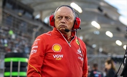 Vasseur: «Desidero un weekend pulito, nessun obiettivo a Bearman. Vogliamo la pole» - Vasseur: «Desidero un weekend pulito, nessun obiettivo a Bearman. Vogliamo la pole»