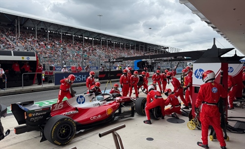 Vasseur legge la gara come un’equazione spezzata: la Ferrari c’è, ma non sempre - Vasseur legge la gara come un’equazione spezzata: la Ferrari c’è, ma non sempre
