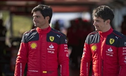 Vasseur sul rinnovo dei piloti Ferrari: «Le discussioni sono in corso»