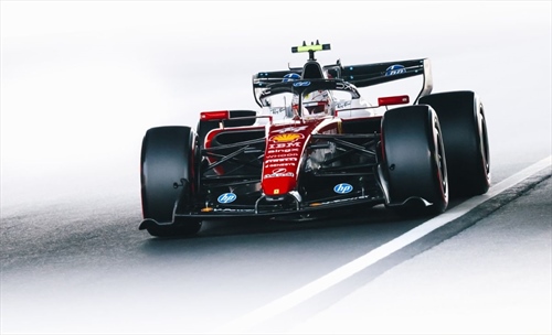 Vasseur tra cautela e convinzione, la Ferrari dovrà massimizzare l'upgrade a Miami - Vasseur tra cautela e convinzione, la Ferrari dovrà massimizzare l'upgrade a Miami