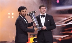 Verstappen a sorpresa: «2024? Positivo se...» - Verstappen a sorpresa: «2024? Positivo se...»