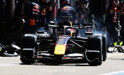 Verstappen accusa: «Aggiornamenti pericolosi», Red Bull pronta al dietrofront - Verstappen accusa: «Aggiornamenti pericolosi», Red Bull pronta al dietrofront