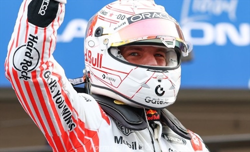 Verstappen al massimo: «andare al limite, se non oltre» guida il trionfo in qualifica