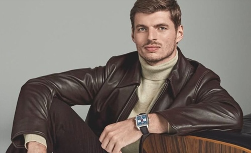 Verstappen cambia look: Red Bull lo lancia in versione modello