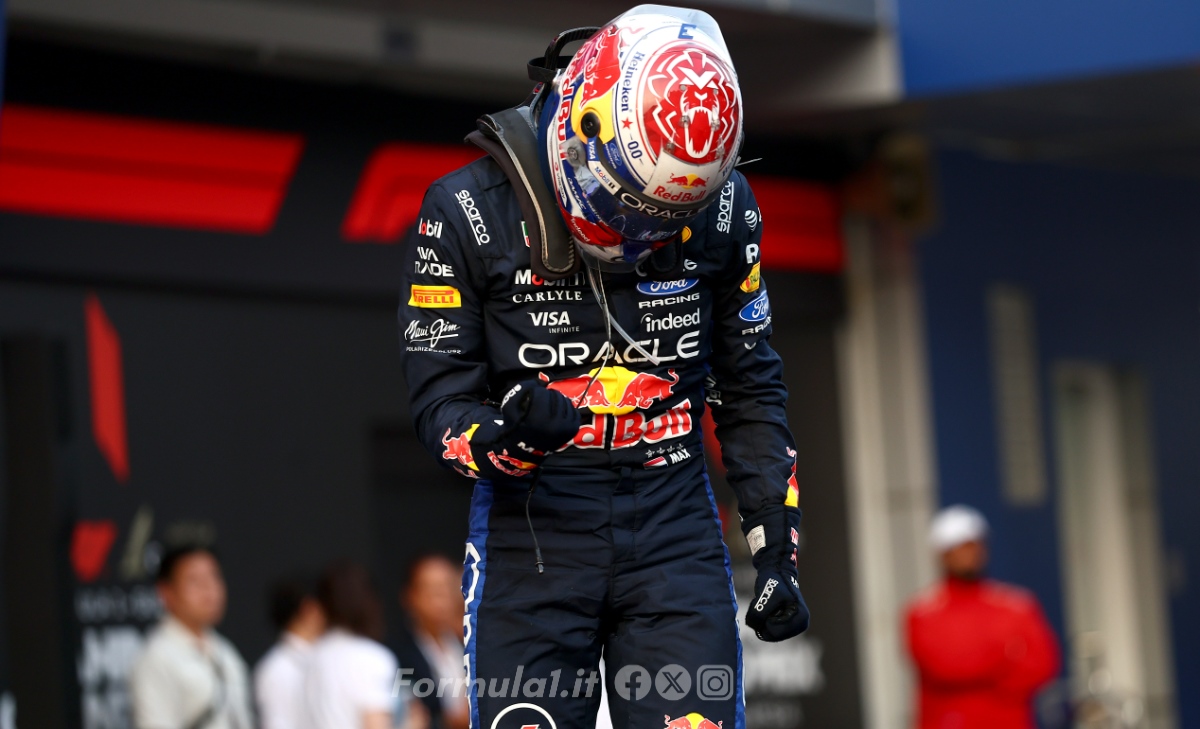Verstappen celebra la prima vittoria dell'anno: «Stiamo tirando fuori una nuova forza»
