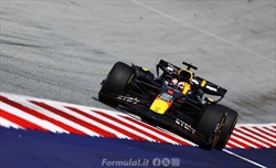Verstappen non ci sta: «Io aggressivo? Semmai Norris. Oggi è stato imbarazzante» - Verstappen contro Norris: «Se qualcuno oggi è stato aggressivo quello era lui»