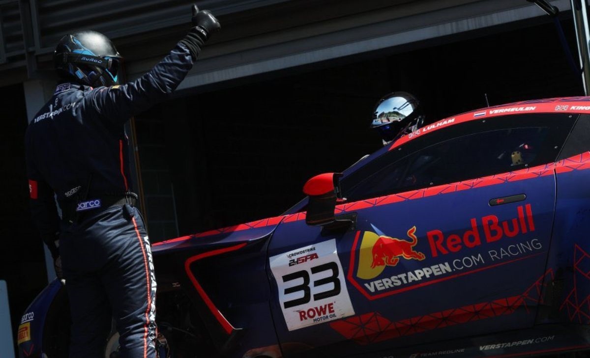 Verstappen debutta con la Mercedes-AMG GT3 a Estoril