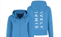Verstappen debutta nel mondo della moda con la sua collezione 'Simply Lovely' - Verstappen debutta nel mondo della moda con la sua collezione 'Simply Lovely'
