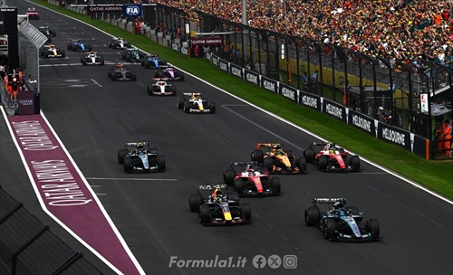 Verstappen «è frustrato e si vede», Russell: «Non c’è altro per lui in F1» - Verstappen «è frustrato e si vede», Russell: «Non c’è altro per lui in F1»