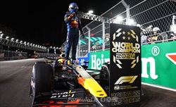 Verstappen: «È stata una stagione davvero complicata. Sono molto orgoglioso» - Verstappen: «È stata una stagione davvero complicata. Sono molto orgoglioso»