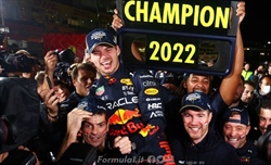 Verstappen: «Errori? Tutti sbagliano. Non sono un robot» - Verstappen: «Errori? Tutti sbagliano. Non sono un robot»