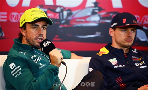 Verstappen fa sbottonare Alonso: «Max è il migliore. Non siamo ancora al suo livello»