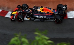 Verstappen: «Ho dei conti in sospeso con Baku. Ferrari? Dobbiamo migliorare in qualifica» - Verstappen: «Ho dei conti in sospeso con Baku. Ferrari? Dobbiamo migliorare in qualifica»