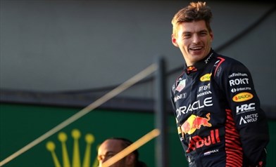 Verstappen: «Macchina perfetta in ogni scenario». Poi spaventa i rivali: Non si è visto...
