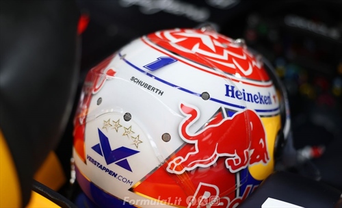 Verstappen: «Non me lo aspettavo, grande lavoro di squadra ma occhio a domani»