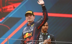 Verstappen: «Non voglio che i tifosi F1 si comportino come quelli che seguono il calcio»