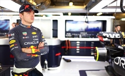 Verstappen pagherà oltre un milione di dollari per la superlicenza, Leclerc 700 mila. Il motivo - Verstappen pagherà oltre un milione di dollari per la superlicenza, Leclerc 700 mila. Il motivo