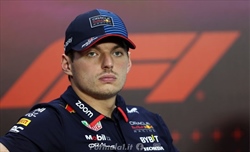 Verstappen pizzica Leclerc e la FIA: «Lui non viene punito per le parolacce»