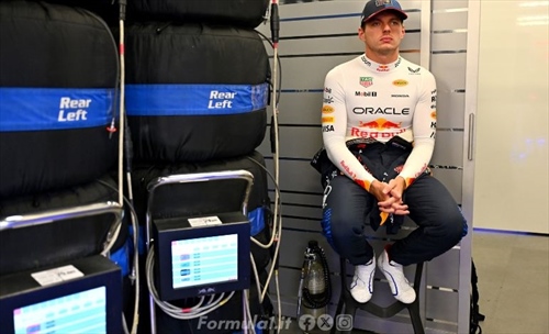 «Verstappen resterà in Red Bull, anche senza Horner»: l'ipotesi di un ex pilota