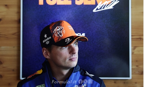 Verstappen rinnova con la Red Bull, ma restano misteri irrisolti