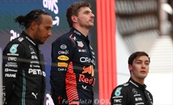 Verstappen risponde a Hamilton: «Forse è geloso del mio successo» - Verstappen risponde a Hamilton: «Forse è geloso del mio successo»