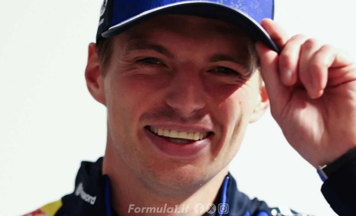 Verstappen scherza: «Un paio di drink e il 3 è mio»